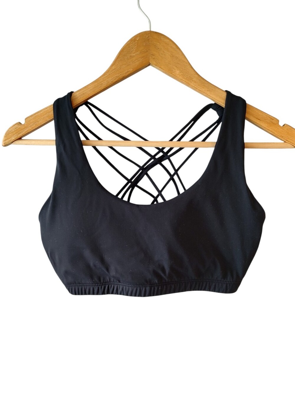 Vie Active Black Strappy Back Sports Bra Size Medium
